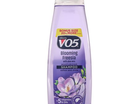 Alberto VO5 Moisturizing Blooming Freesia Shampoo by Alberto VO5 for Unisex - 15 oz Shampoo Supply